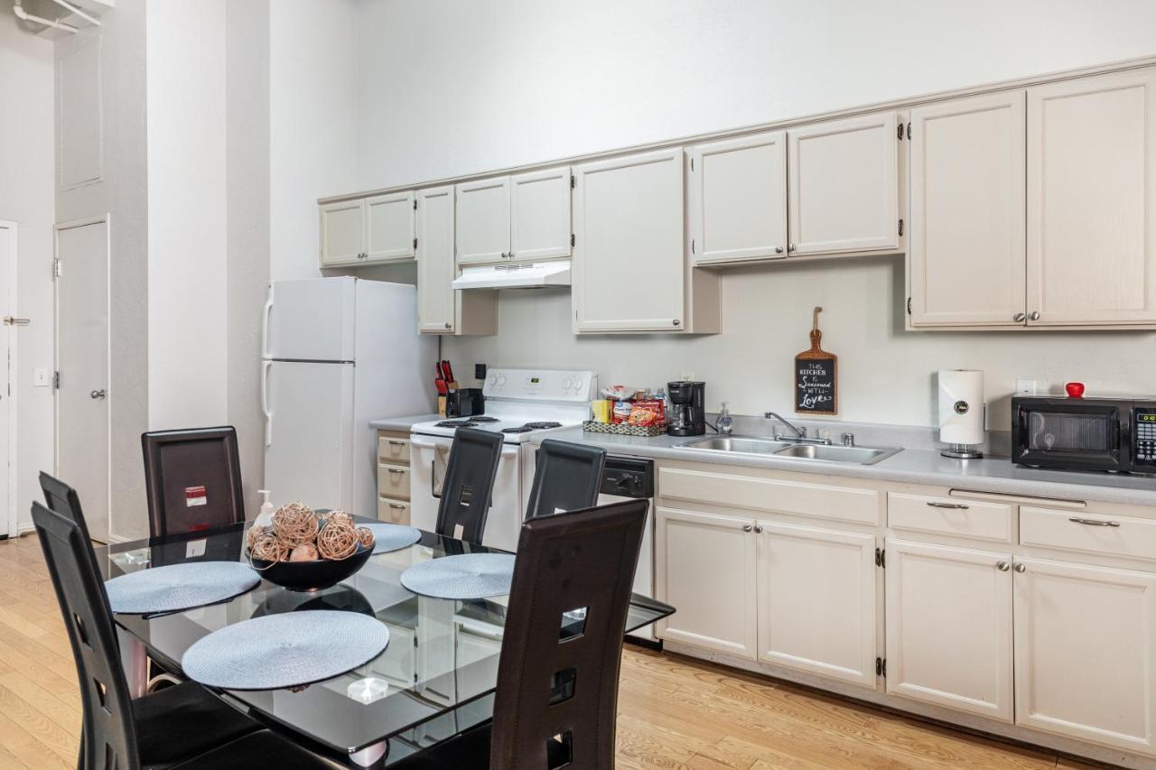 Gaslamp 2Bdrm - W Parking & 4 Beds #204 Hotel San Diego Eksteriør billede